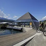 Holiday home Yannsa Untertweng