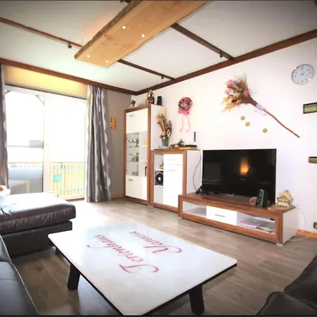 Holiday home Yannsa Untertweng